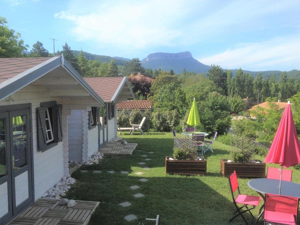 Maison De Vacances Avec Ses Petits Chalets Aouste-sur-Sye Экстерьер фото